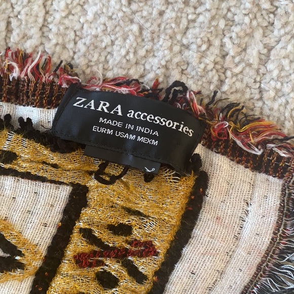 Zara luxury Persian tapestry scarf - Picture 5 of 7